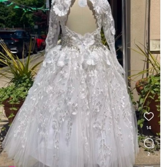 Communion dress size 7/8 - Picture 3 of 6